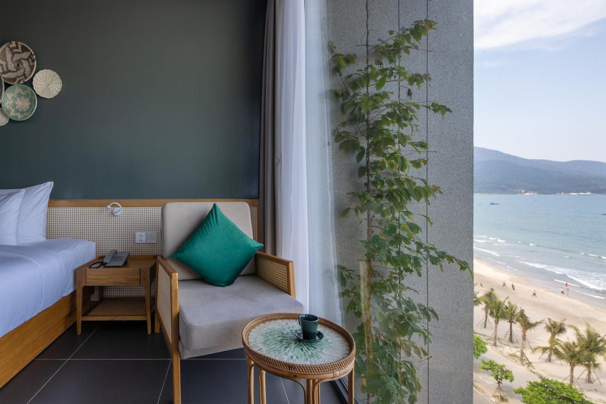 Leaf Beachfront Hotel Da Nang Buitenkant foto